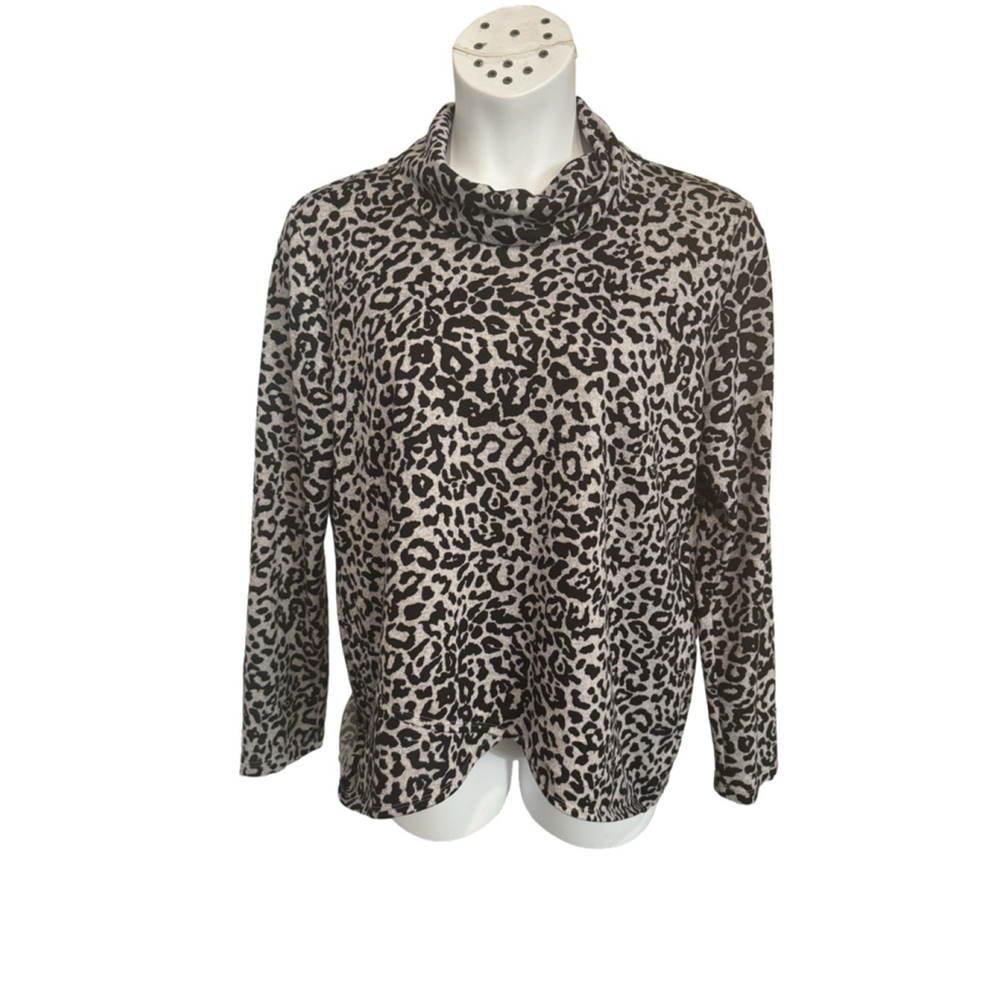 Jones New York Gray Leopard Print Turtleneck - Picture 2 of 8